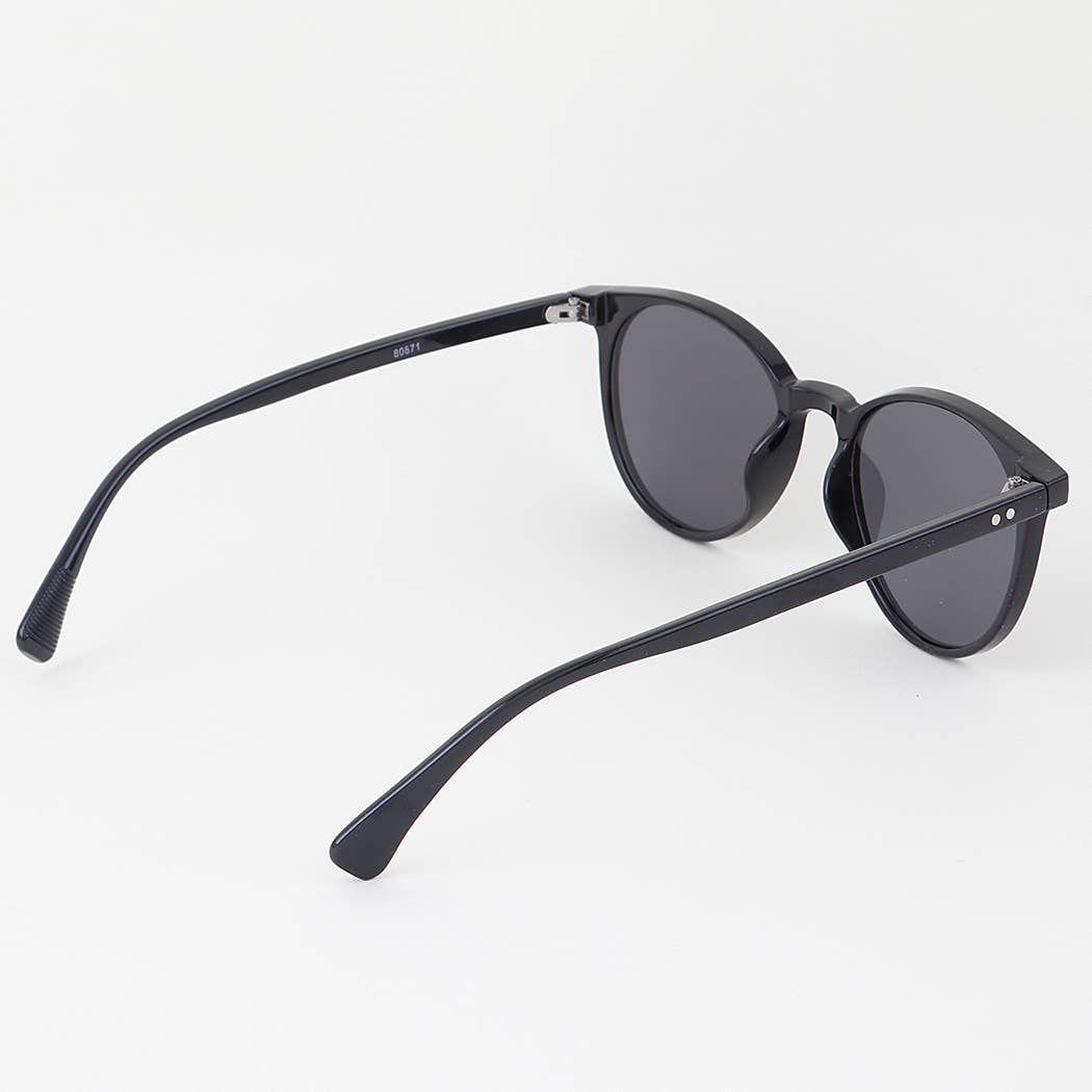 Bolted Minimal Round Sunglasses
