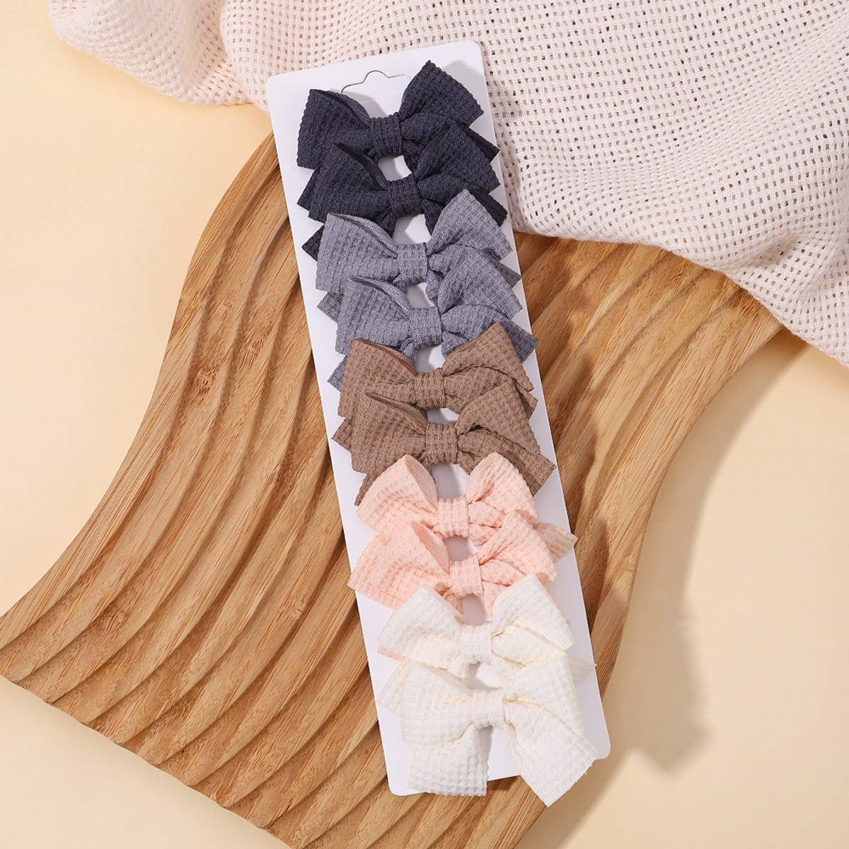 1.6" Handmade Fabric Bow Clips for Girls_CWAHA6756