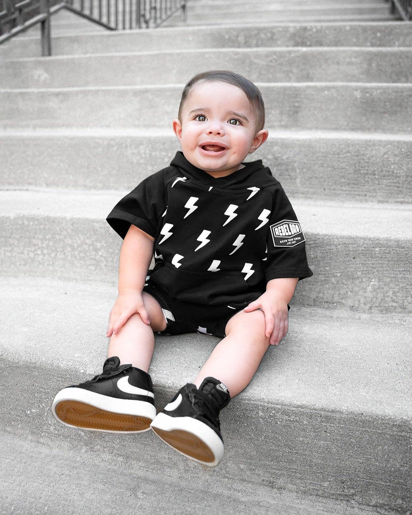 Short Sleeve Hoodie in Jagger