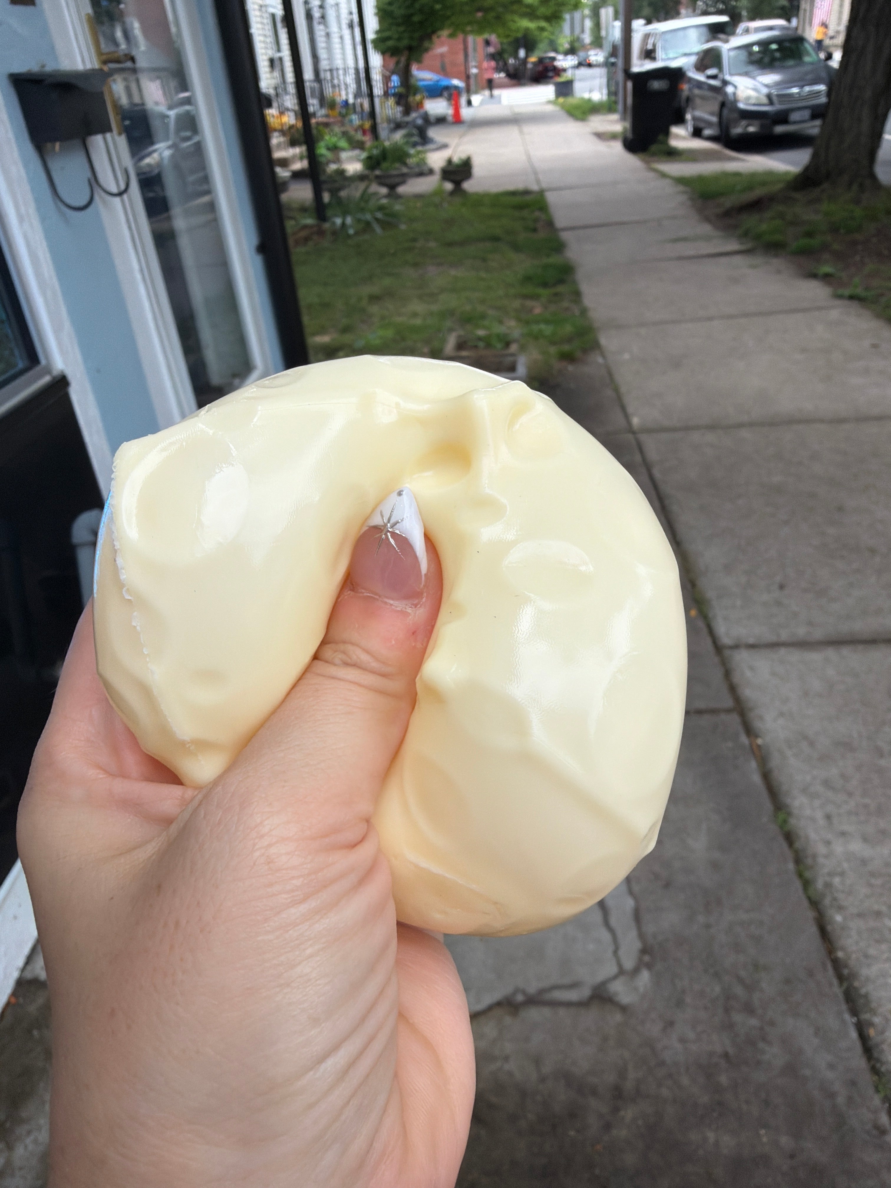 Medium cheese squish slow rise