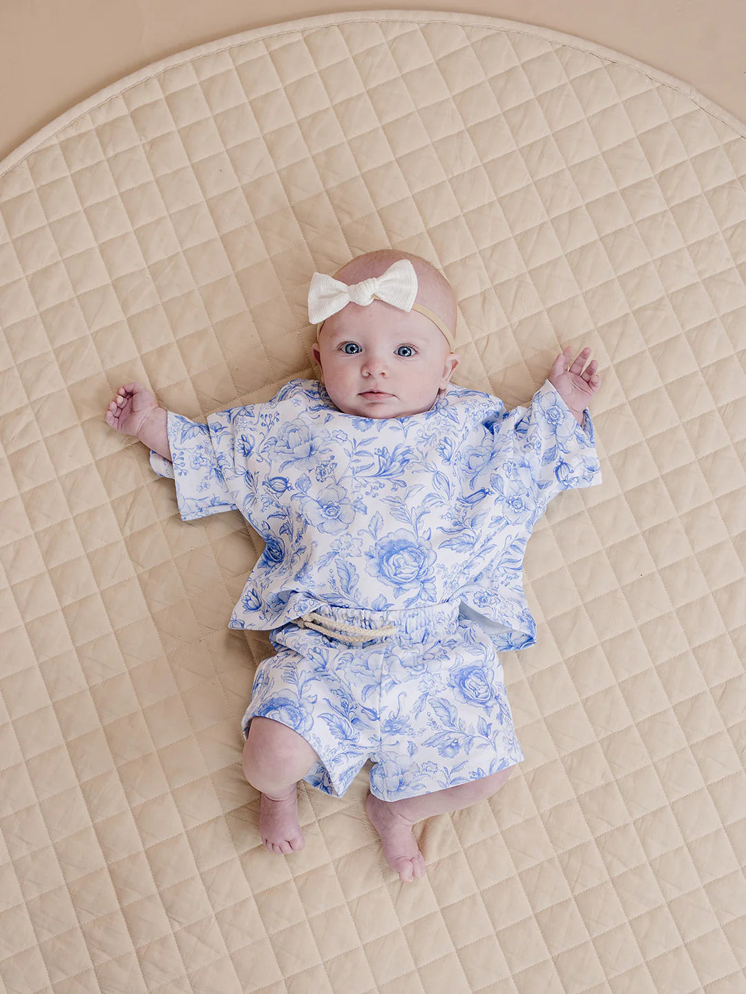 Floral 2 pc short set lucky panda kids