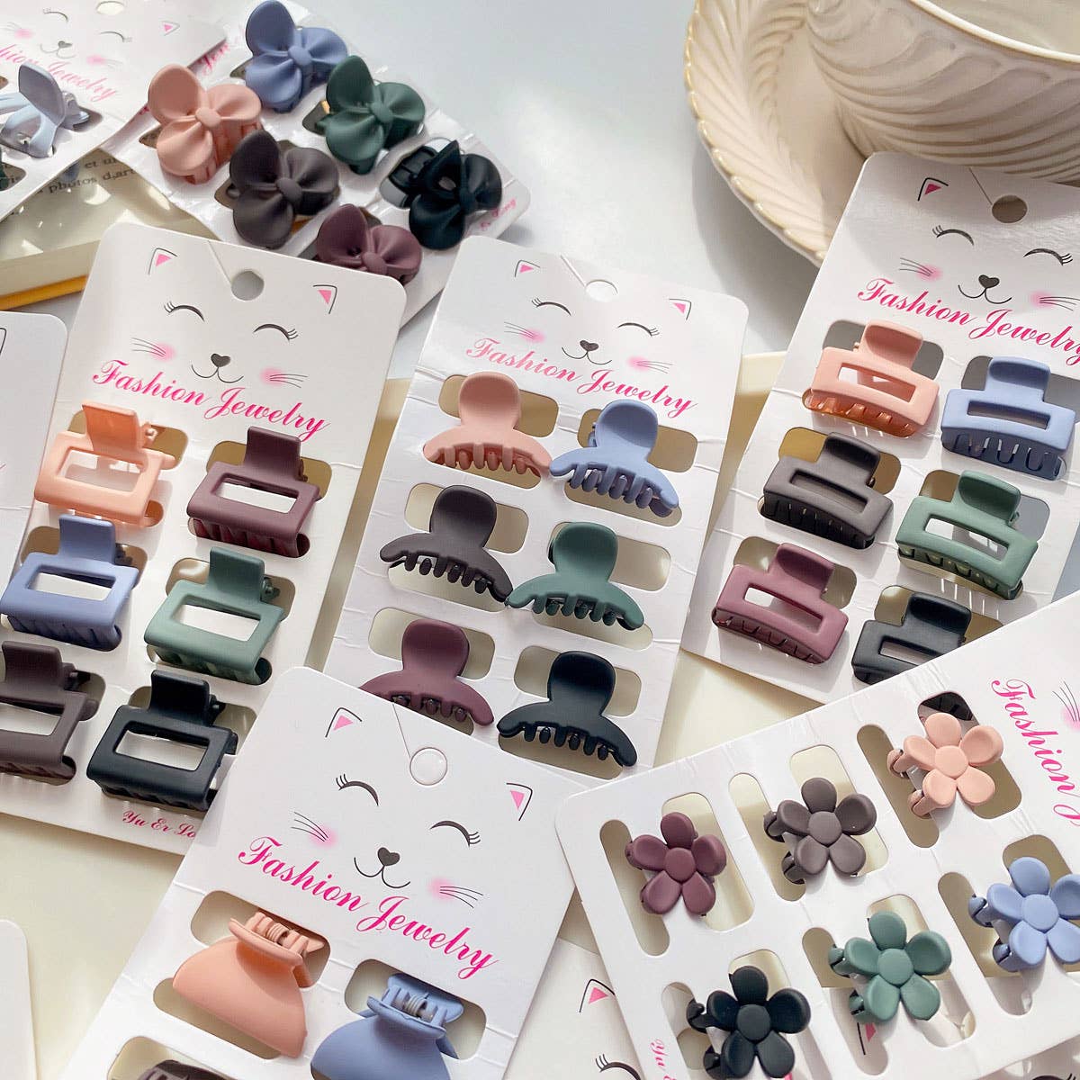 Set of 6 Small Claw Hair Clips, Simple & Chic_CWAHA0386