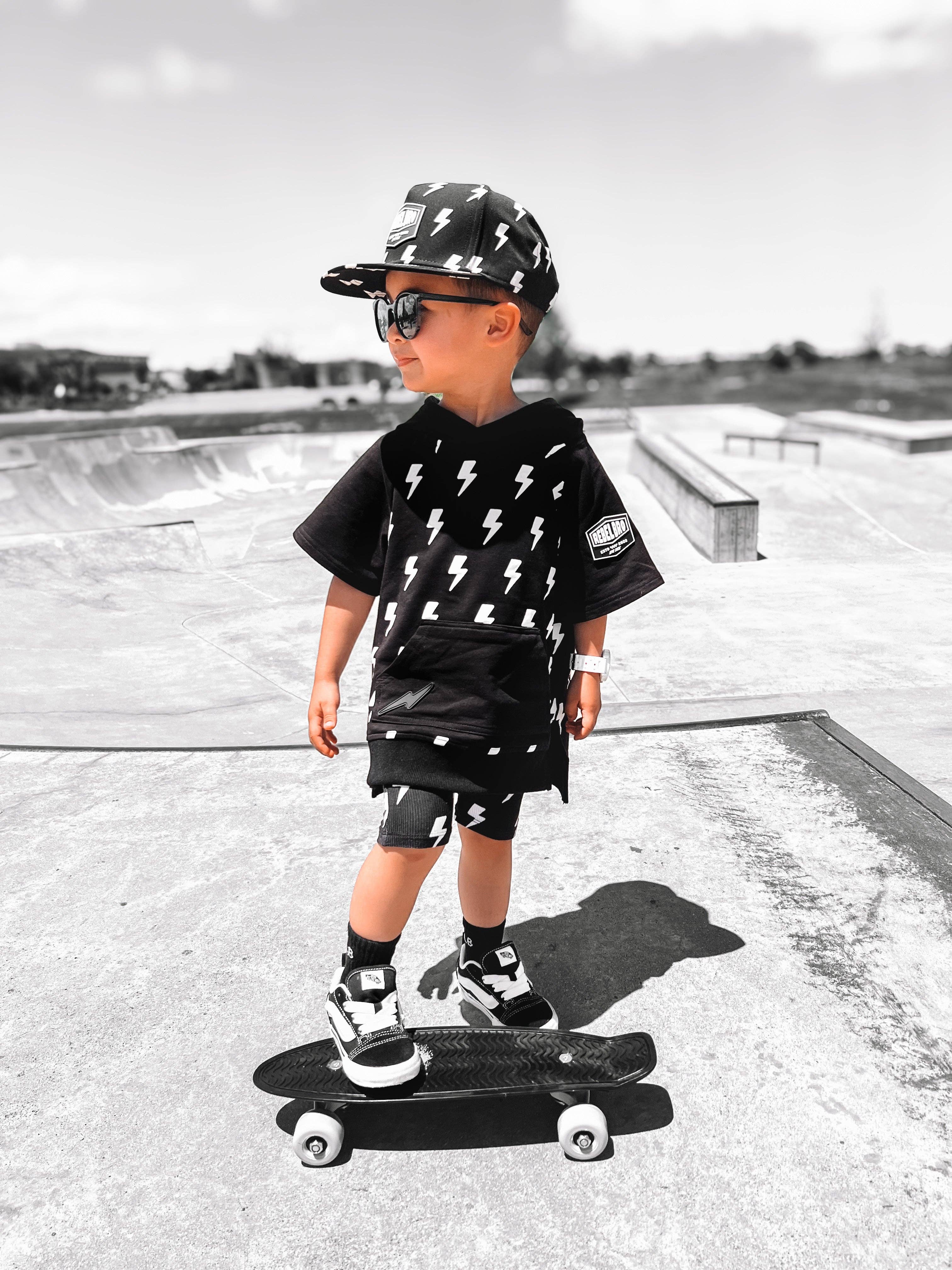 Short Sleeve Hoodie in Jagger